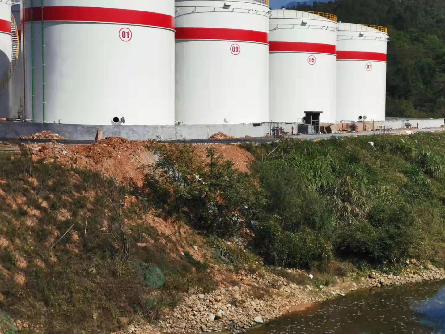 水性漆與乳膠漆的主要區(qū)別？