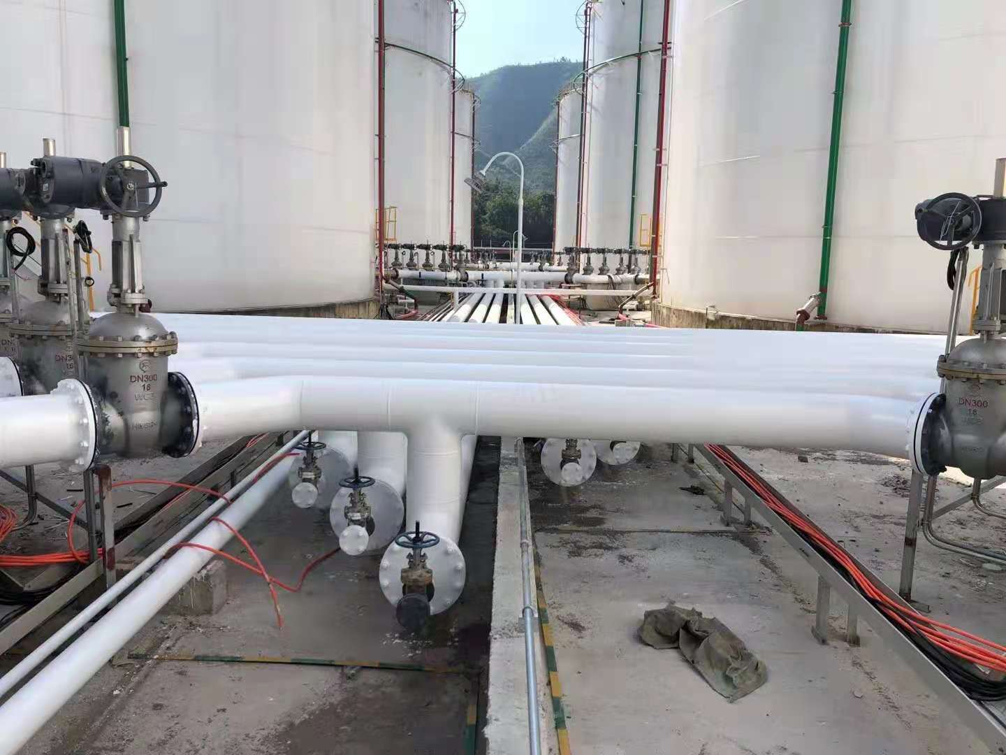 1626676828109861.jpg 管道防腐現(xiàn)場(chǎng)5.jpg